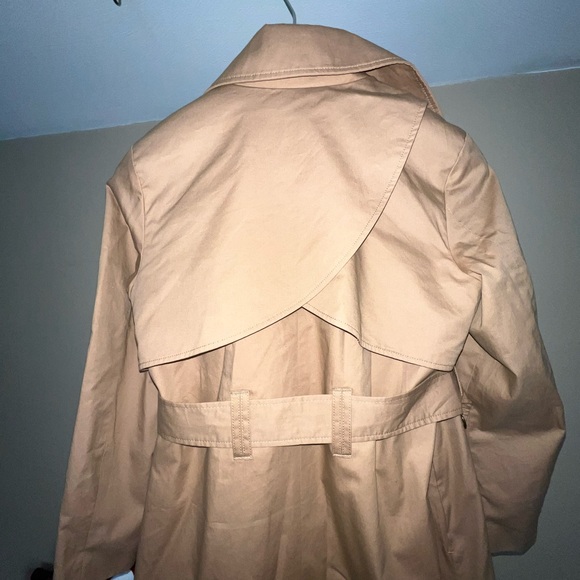 Banana Republic Giovana Twill Trench - Picture 4 of 9